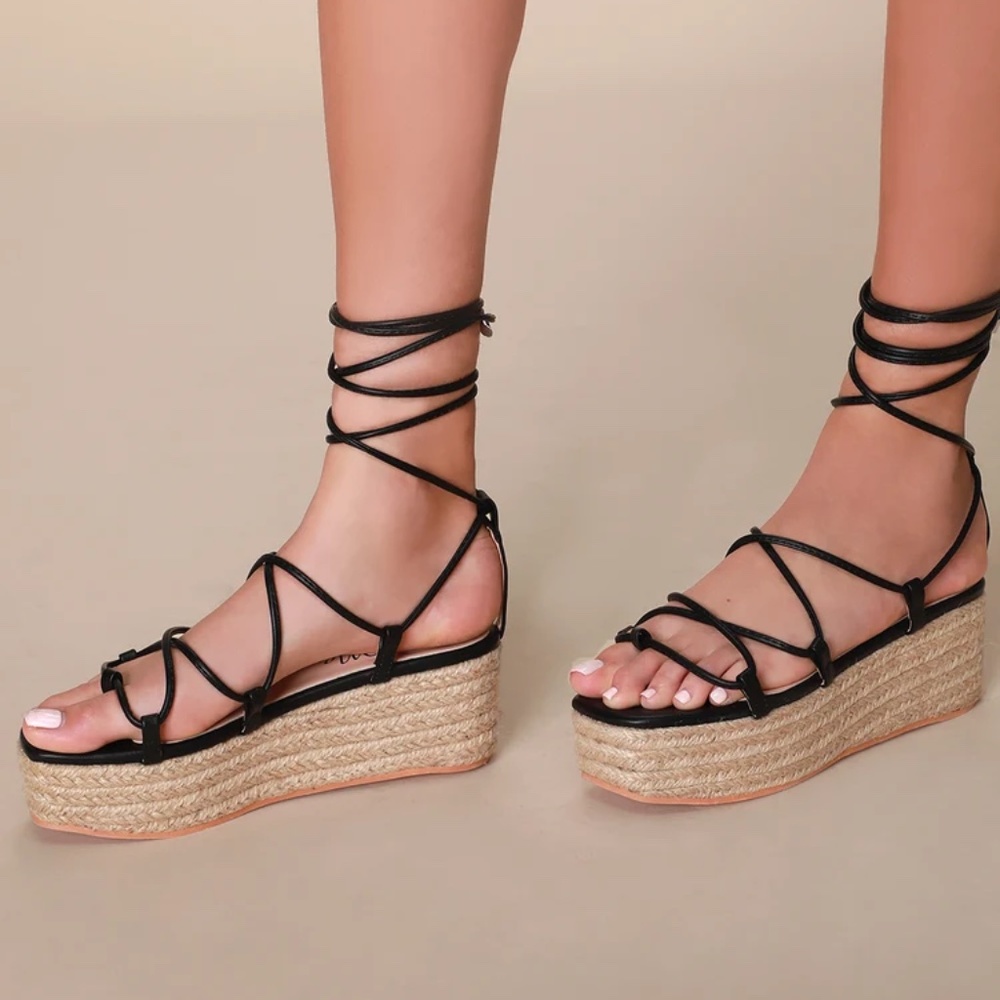 NWOT Misbehave Black Lace-up Espadrille Sandals